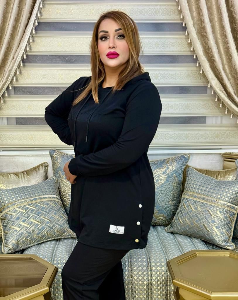 بدلة رياضية نسائية مريحة