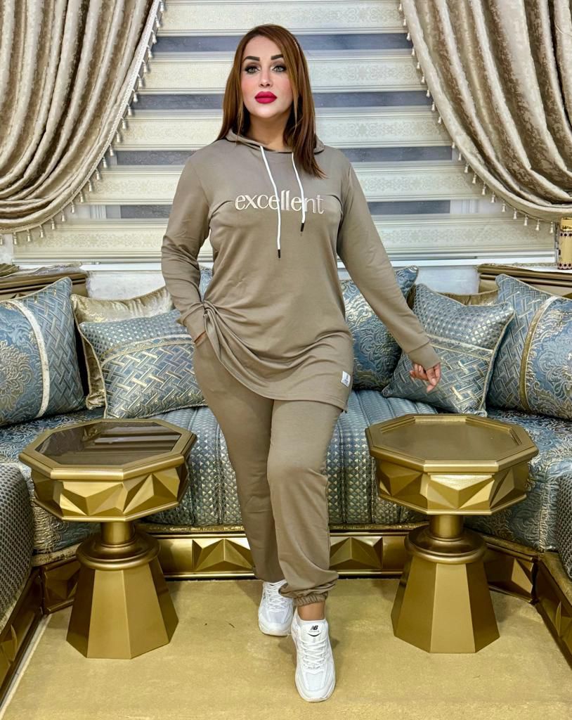 بدلة رياضية نسائية مريحة